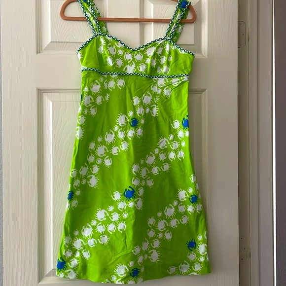Lilly Pulitzer Dresses & Skirts - Lilly Pulitzer Green Floral Mini Dress